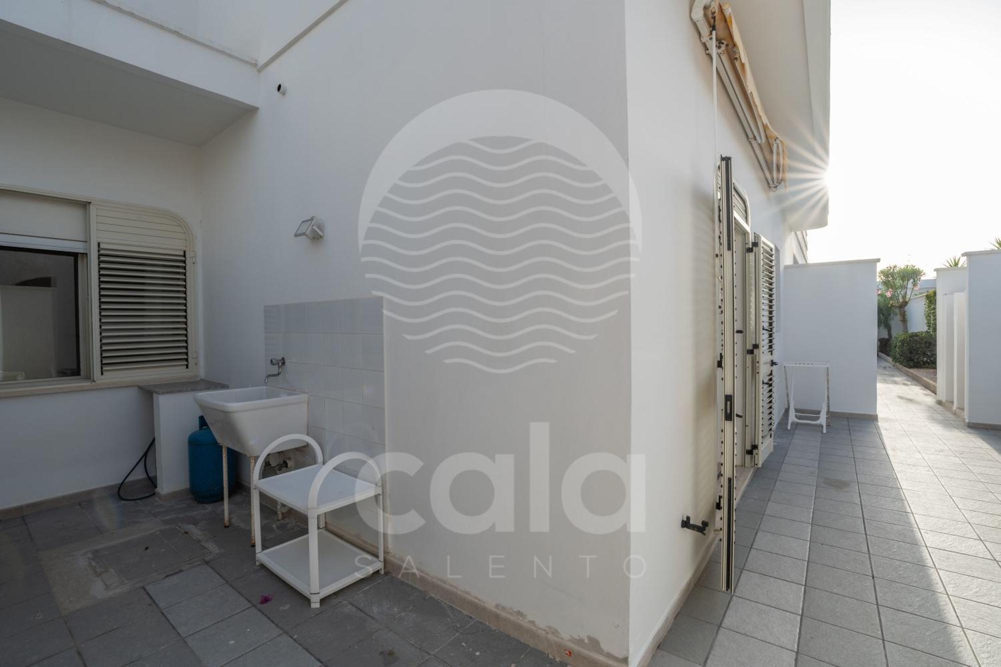 Villa Waterfront By Cala Salento Porto Cesareo Extérieur photo